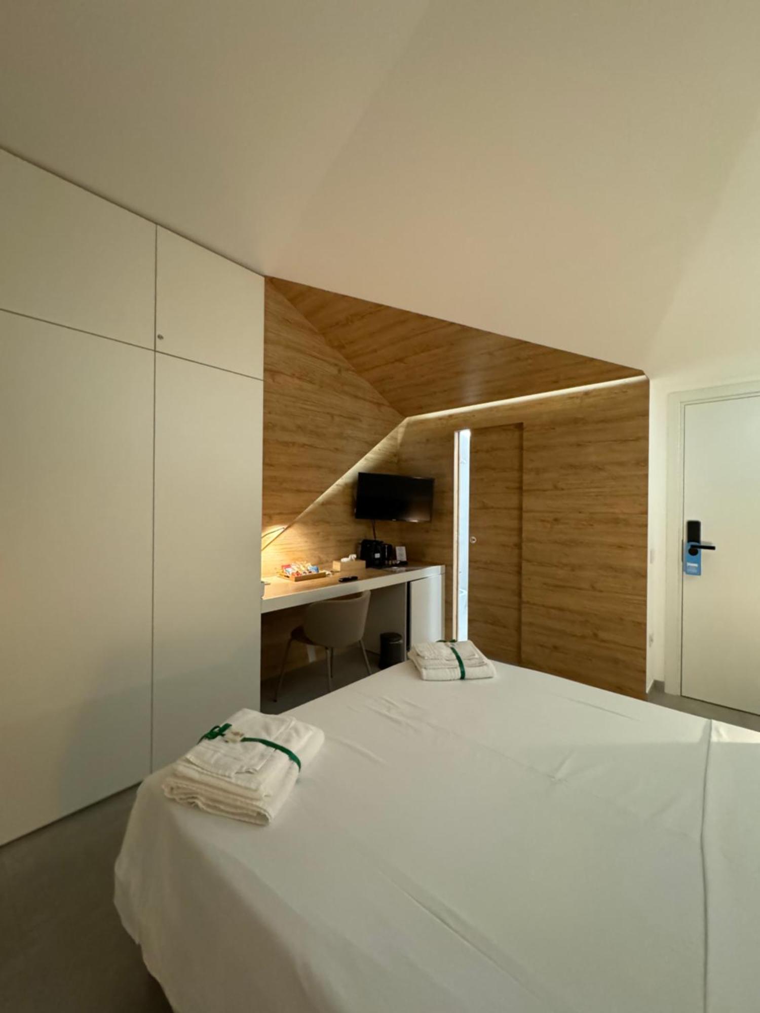 Space Tower Rooms Napoli Eksteriør billede